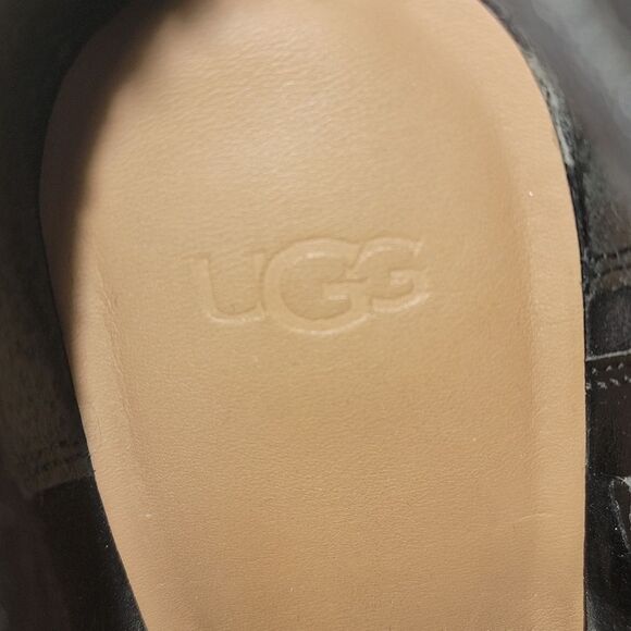 UGG Leahy Black Suede Leather Ankle Boot - Picture 12 of 15